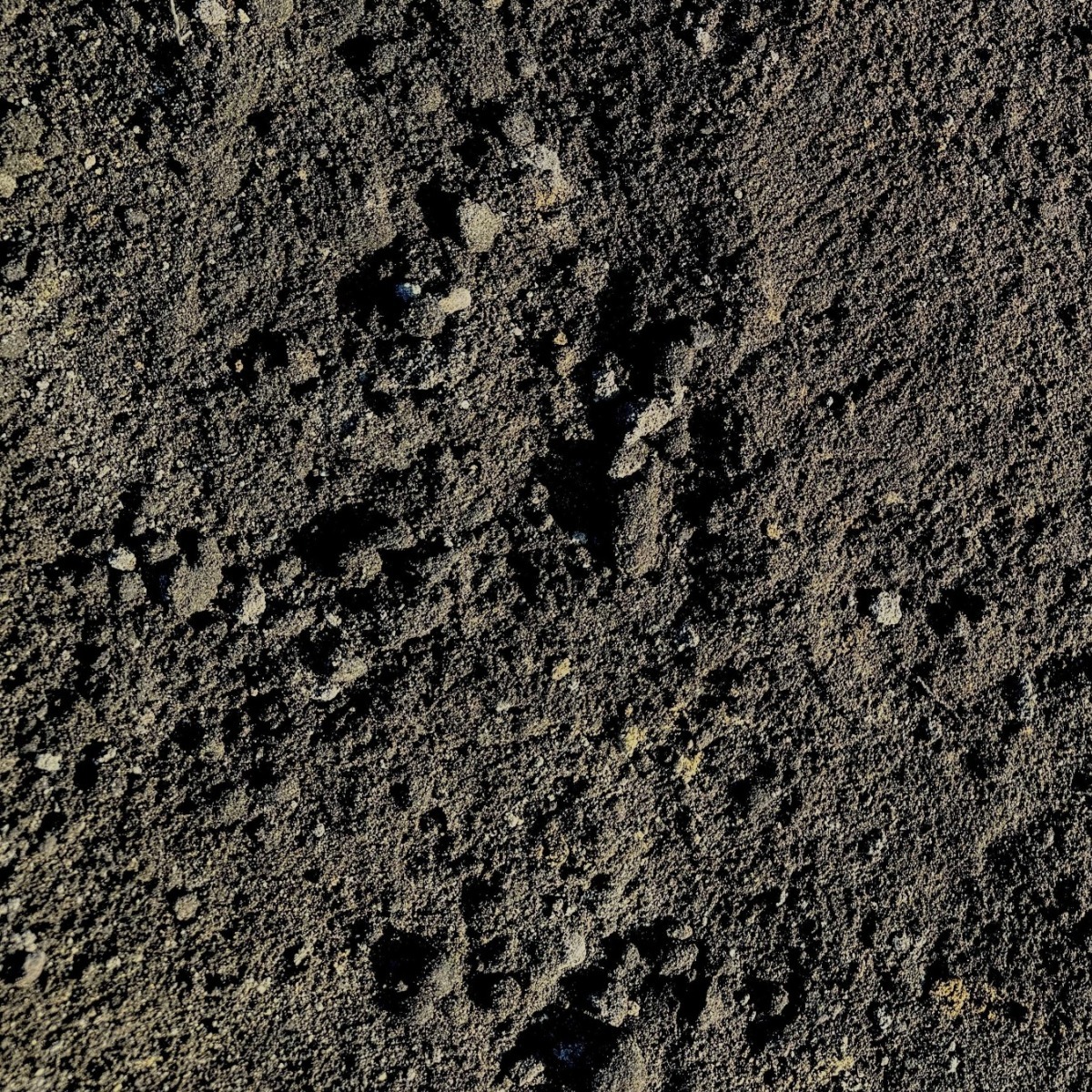 砕石販売・運送 - 株式会社みどり｜十和田市｜年間200件の実績 造園