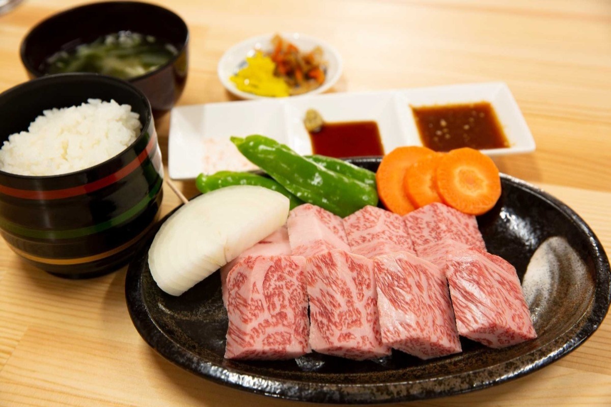 肉の博明ダイニング - 肉の博明｜青森県田子町｜田子牛専門店｜A4・A5