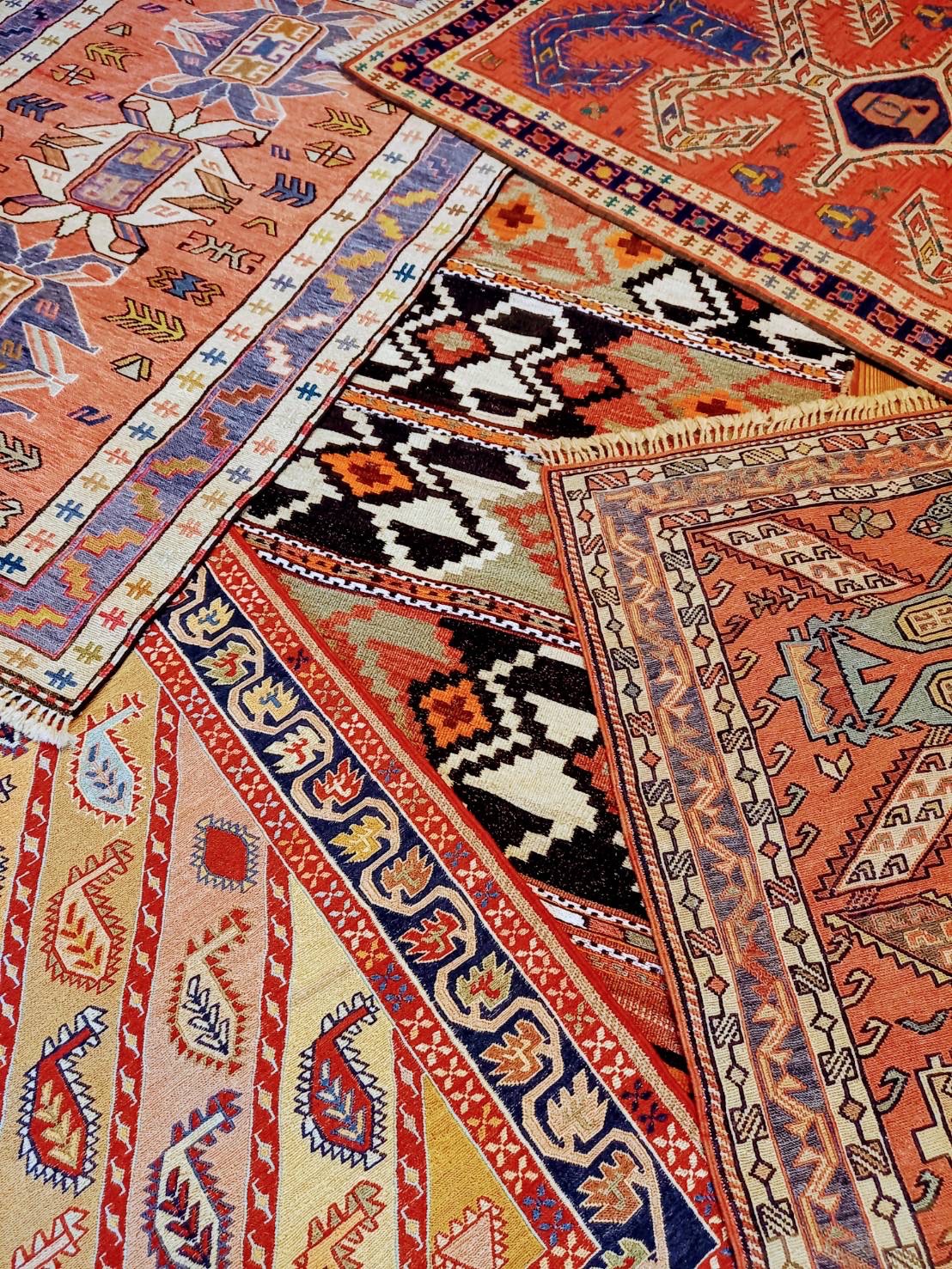 イラン手織り絨毯・キリム展 - NAKAO | うつわ、木炭焙煎珈琲、お菓子