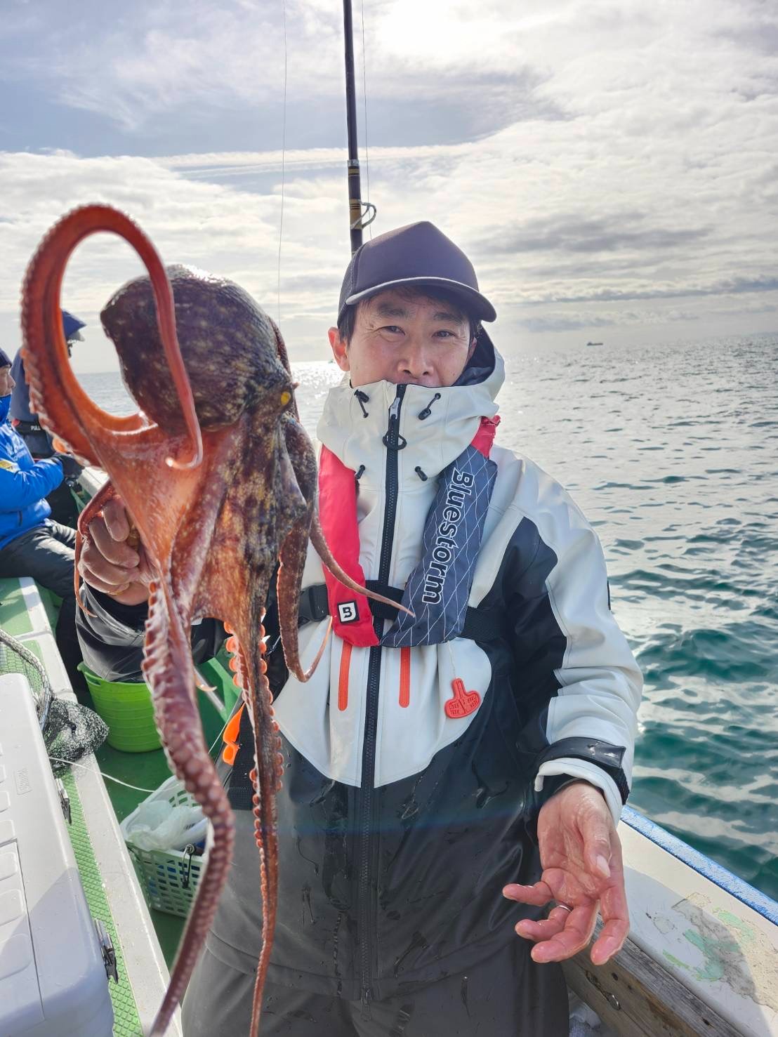 11月8日（土）タコ船の釣果 - みなとや釣具店 |有限会社ディスカウント